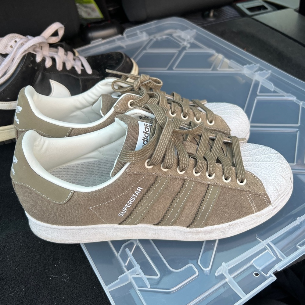 Adidas Superstar in Olive sz8.5 mens